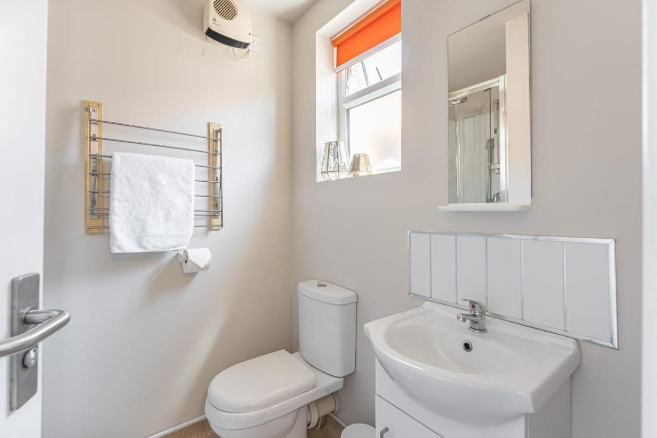 Superb One Bedroom Apartment In Coventry Cv1 *New* מראה חיצוני תמונה
